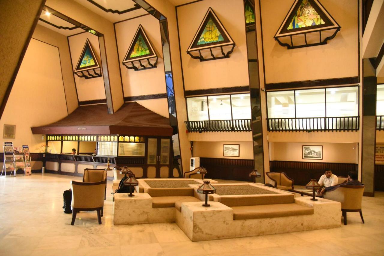 Manuelsons Malabar Palace Kozhikode Dış mekan fotoğraf