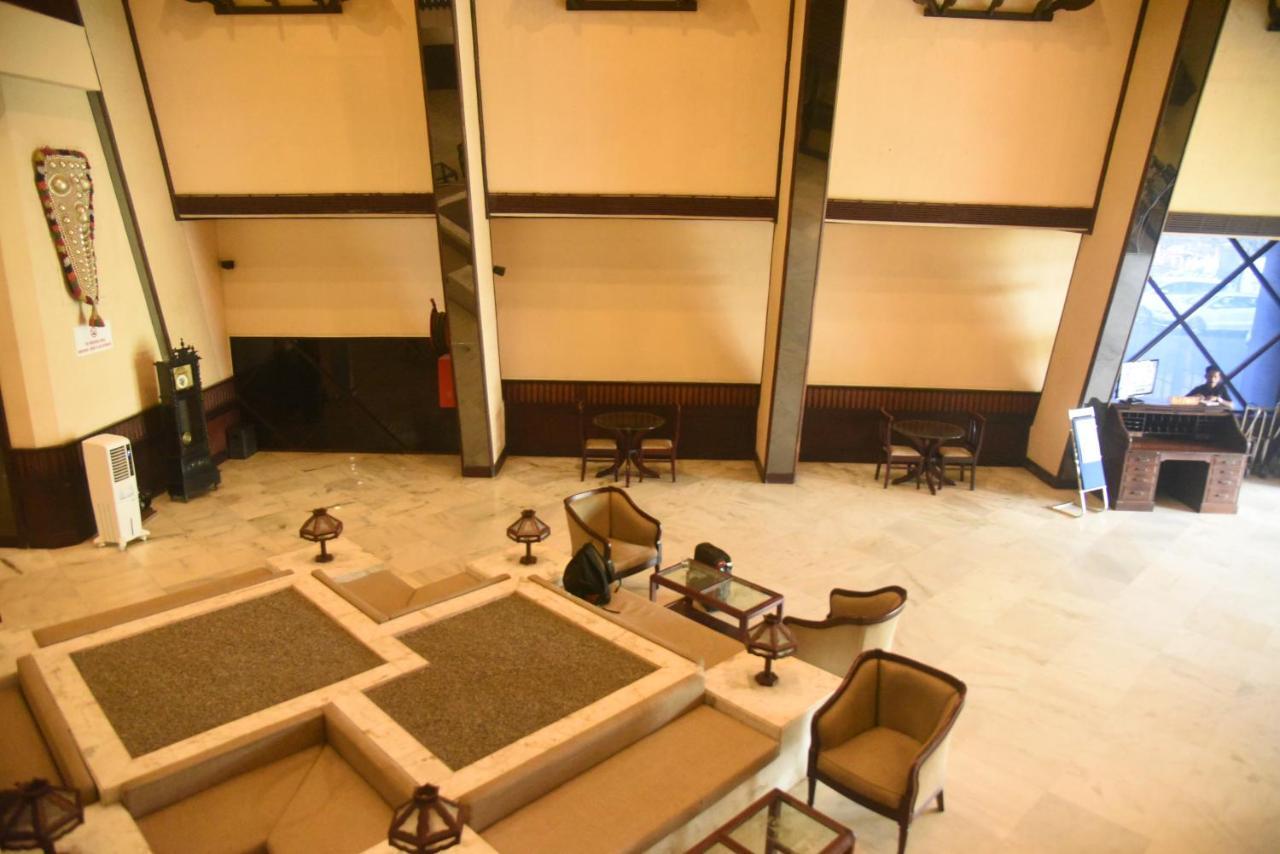 Manuelsons Malabar Palace Kozhikode Dış mekan fotoğraf