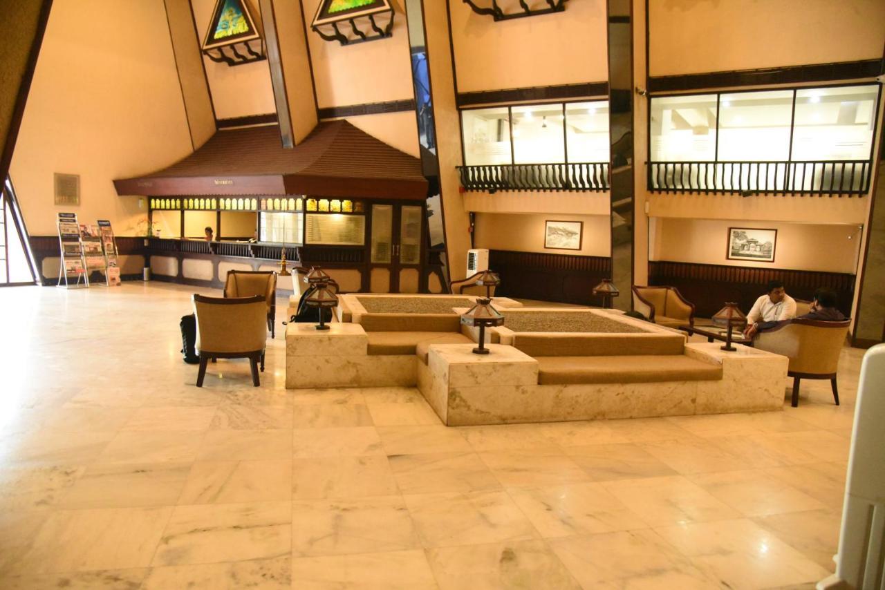 Manuelsons Malabar Palace Kozhikode Dış mekan fotoğraf