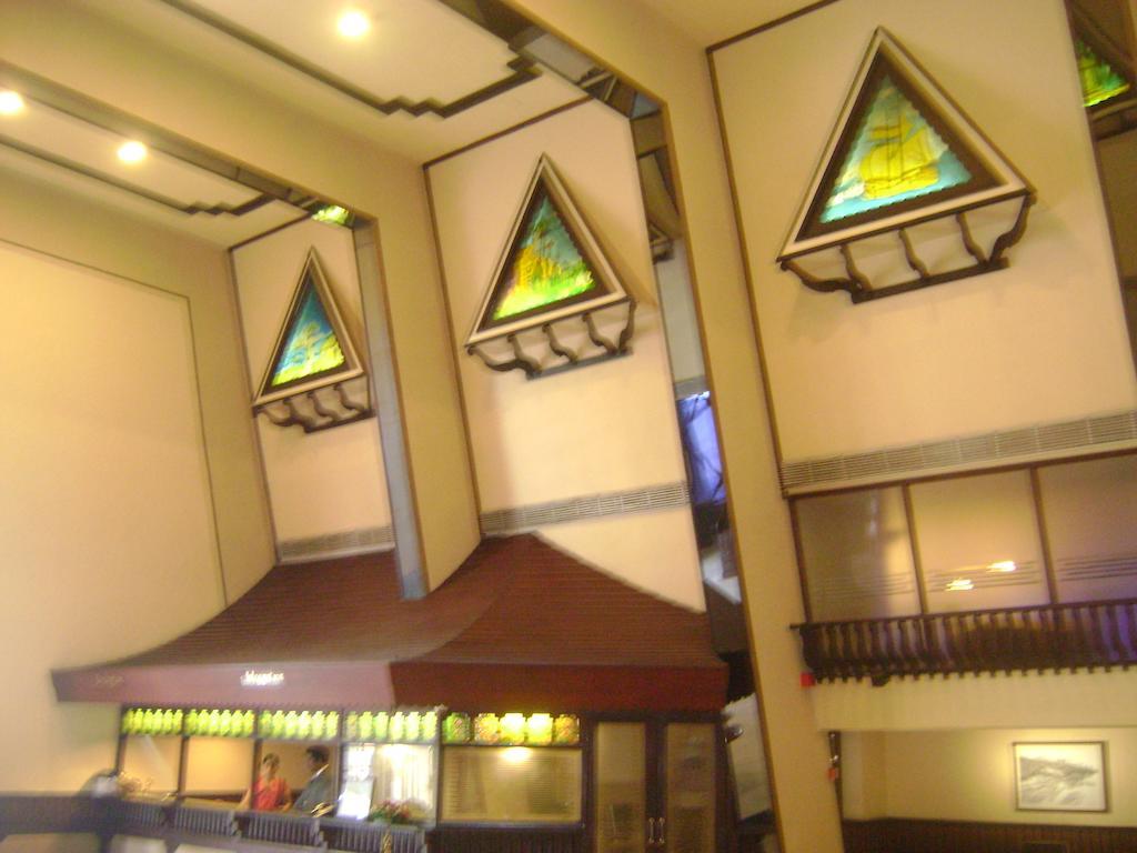 Manuelsons Malabar Palace Kozhikode Dış mekan fotoğraf
